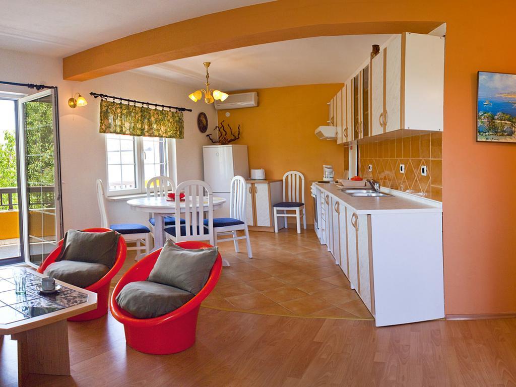 Apartments Villa Annika Slatine Værelse billede