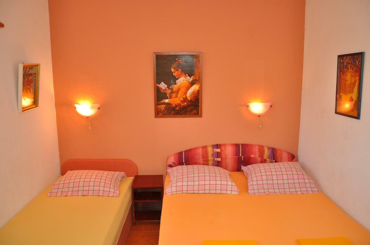 Apartments Villa Annika Slatine Eksteriør billede