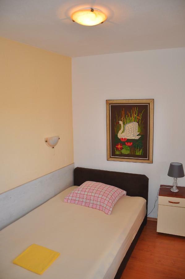 Apartments Villa Annika Slatine Eksteriør billede